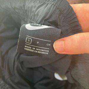Nike Sportswear Icon Clash Women's Pants
